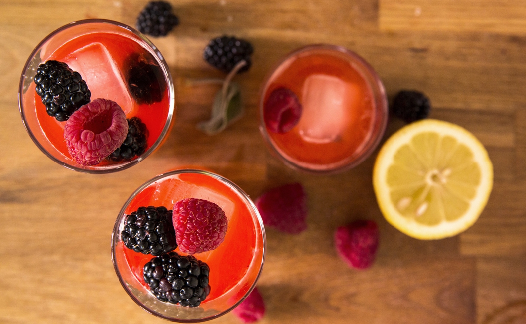 Agave-sweetened Raspberry, Sage & Ginger Spritzer