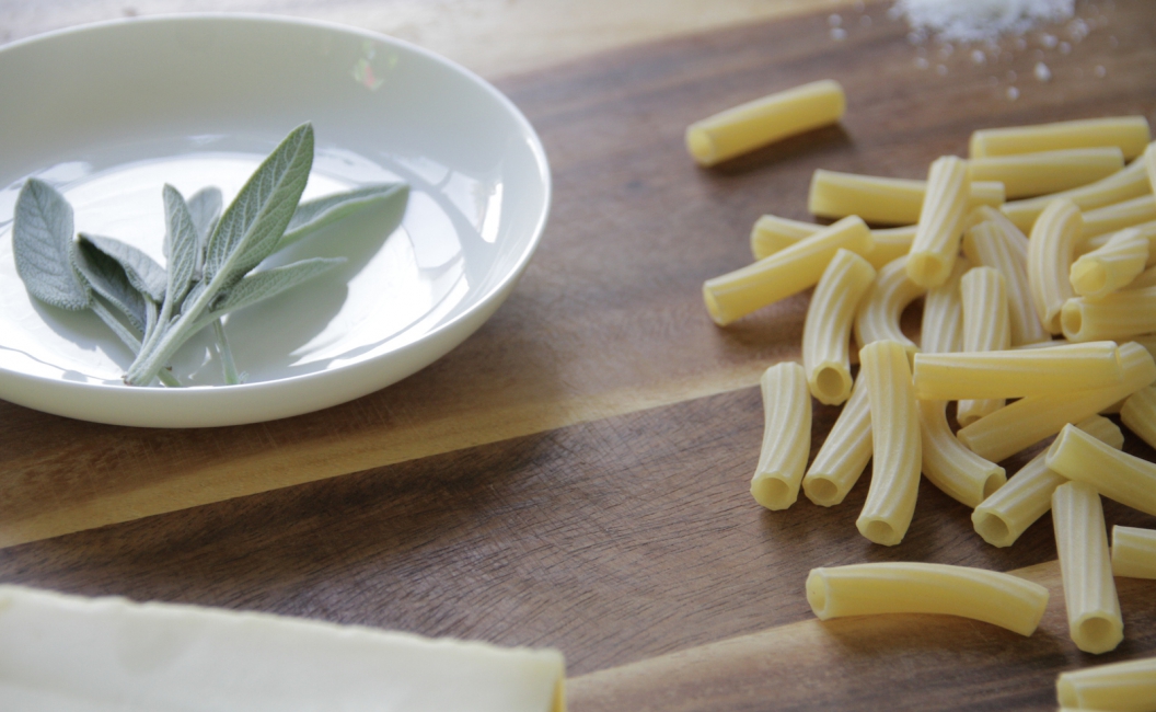 Easy, cheesy homemade mac & cheese with sage